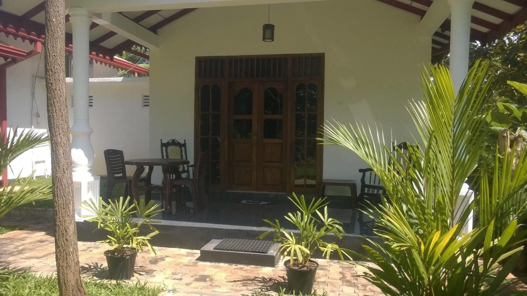 Inamaluwa 锡吉里度假旅馆酒店 外观 照片